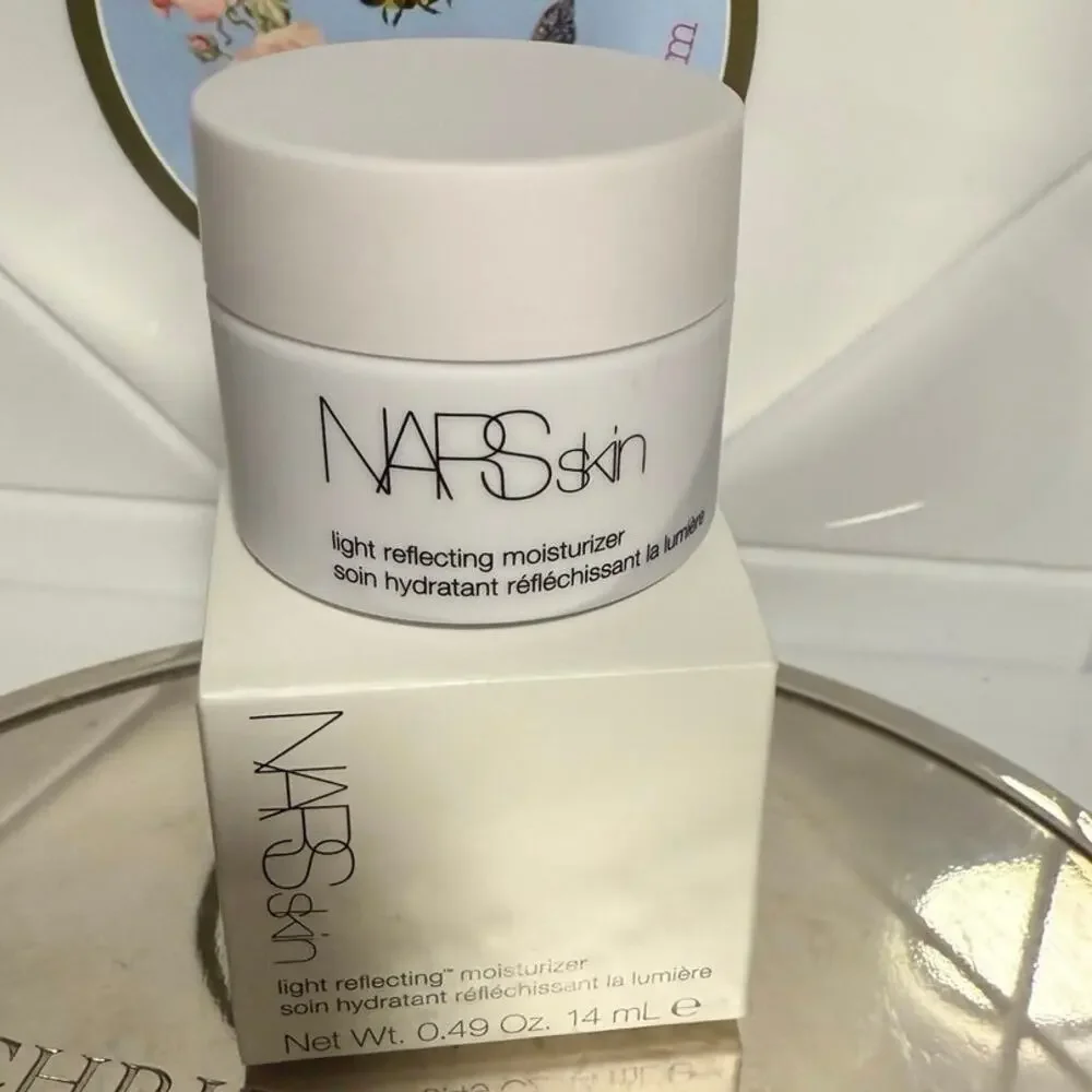 NARS Skin Light Reflecting Moisturizer - 14 mL - NEW in BOX